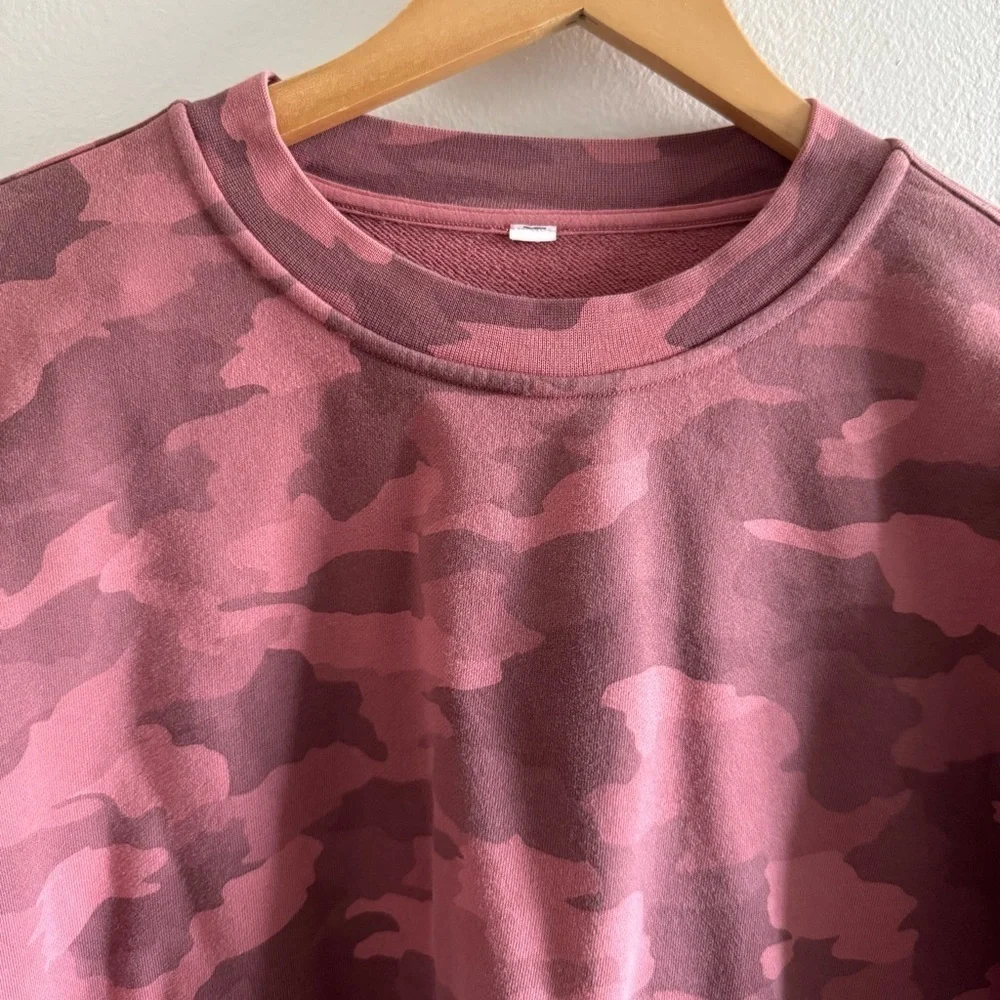 Lululemon Athletica Perfectly Oversized Crew Pink Camo Sweatshirt size 6